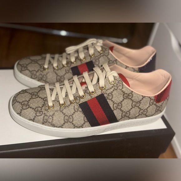 BRAND NEW GUCCI Women's Ace GG Supreme Canvas Low Top Lace Up Sneakers - 36.5 - Picture 6 of 7
